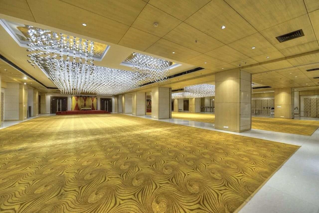 Hotel Delite Grand Faridabad Bagian luar foto