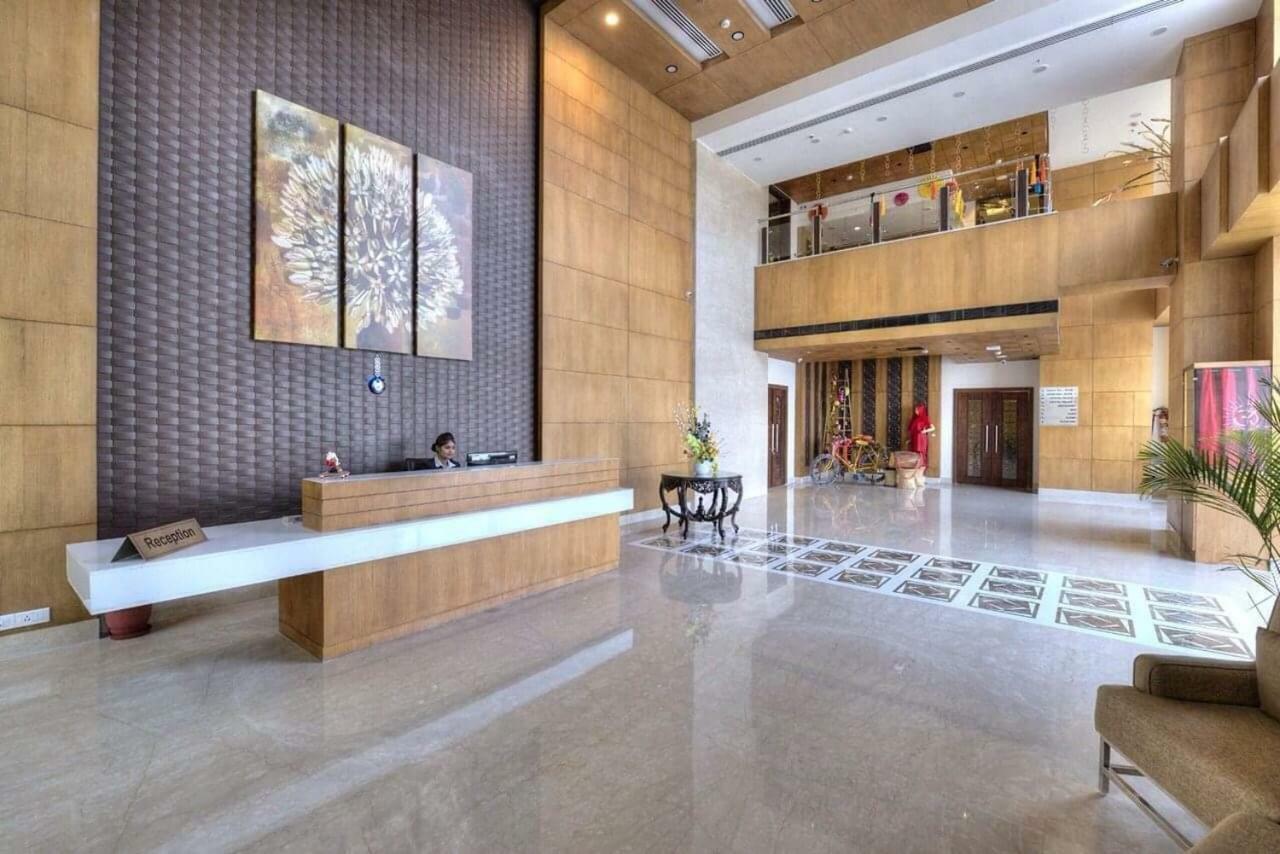 Hotel Delite Grand Faridabad Bagian luar foto