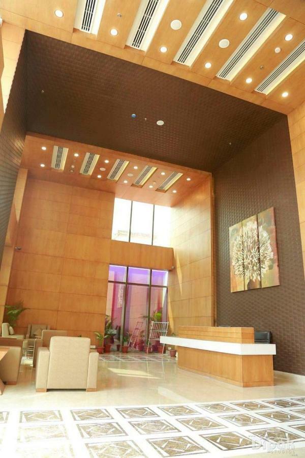 Hotel Delite Grand Faridabad Bagian luar foto